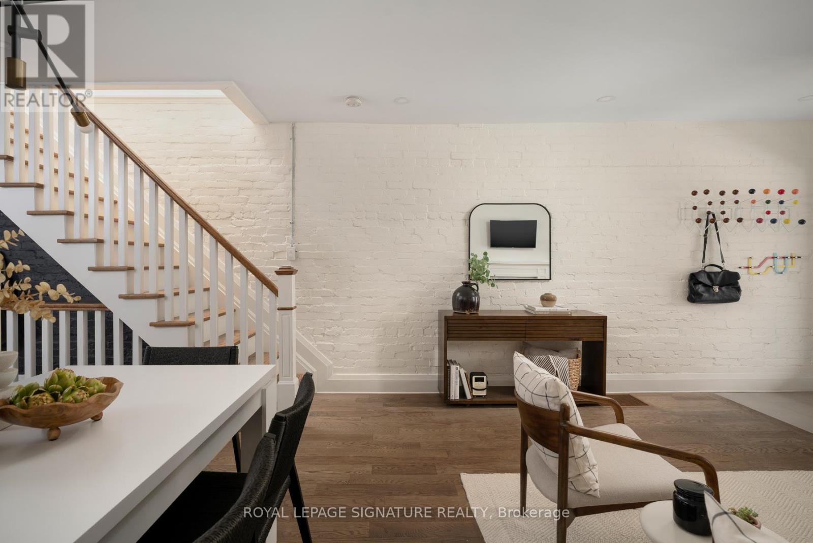 119 Alton Avenue, Toronto, Ontario  M4L 2M3 - Photo 12 - E12846024