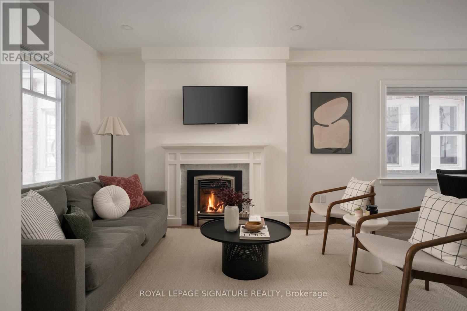 119 Alton Avenue, Toronto, Ontario  M4L 2M3 - Photo 9 - E12846024