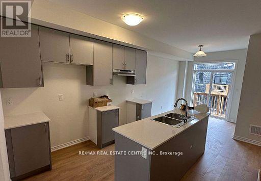 787 Kootenay Path N, Oshawa, Ontario  L1H 0A7 - Photo 4 - E12846086