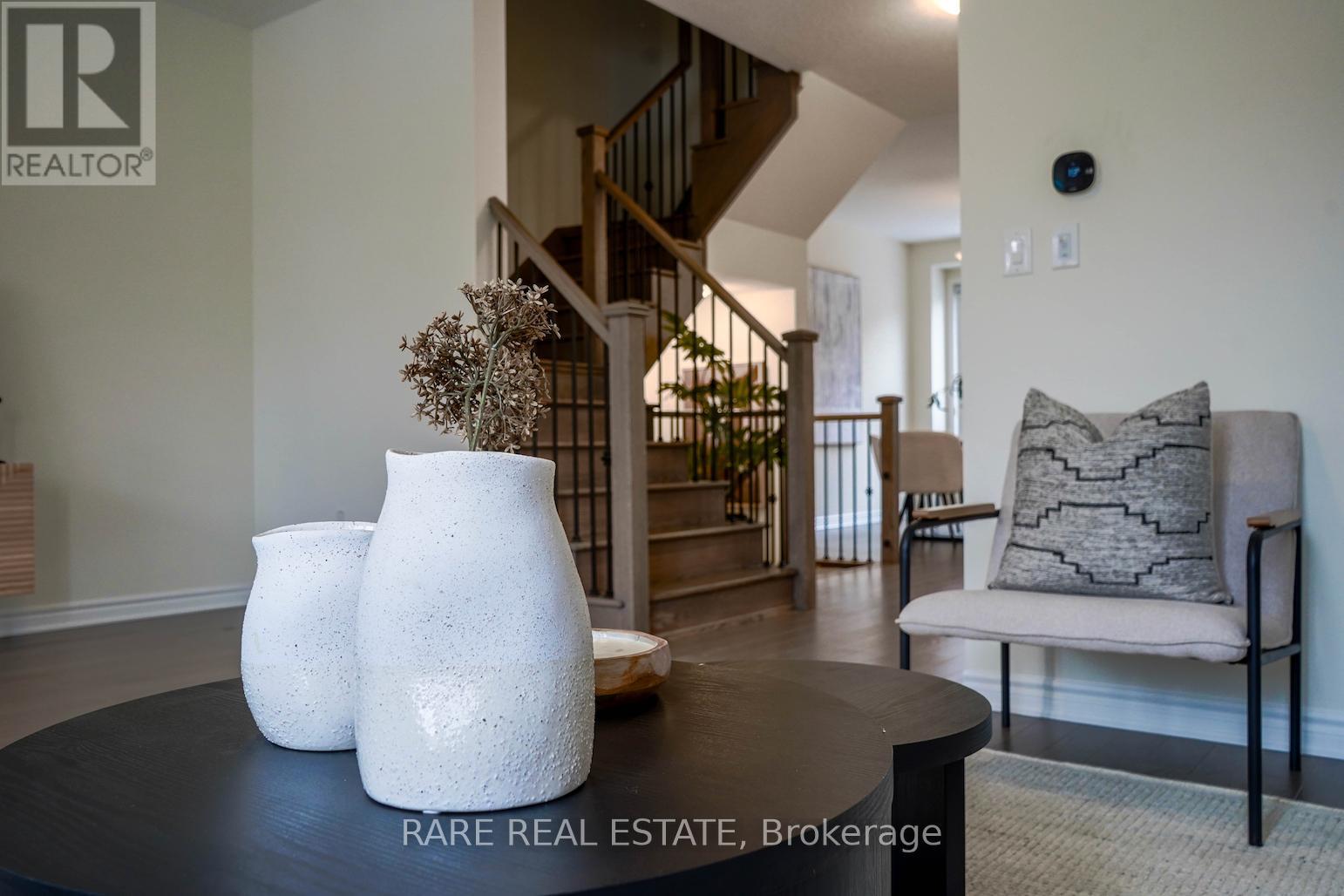 73 Casely Avenue, Richmond Hill, Ontario  L4S 0K2 - Photo 2 - N12845934