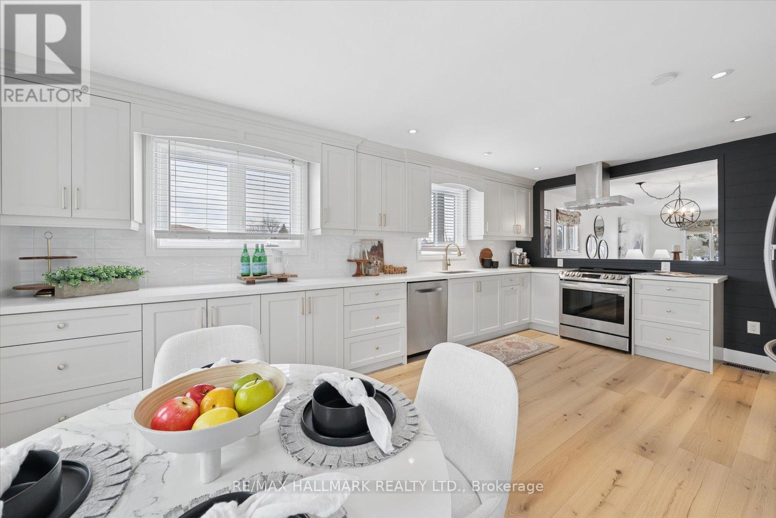 233 Fincham Avenue, Markham, Ontario  L3P 4E4 - Photo 14 - N12845982