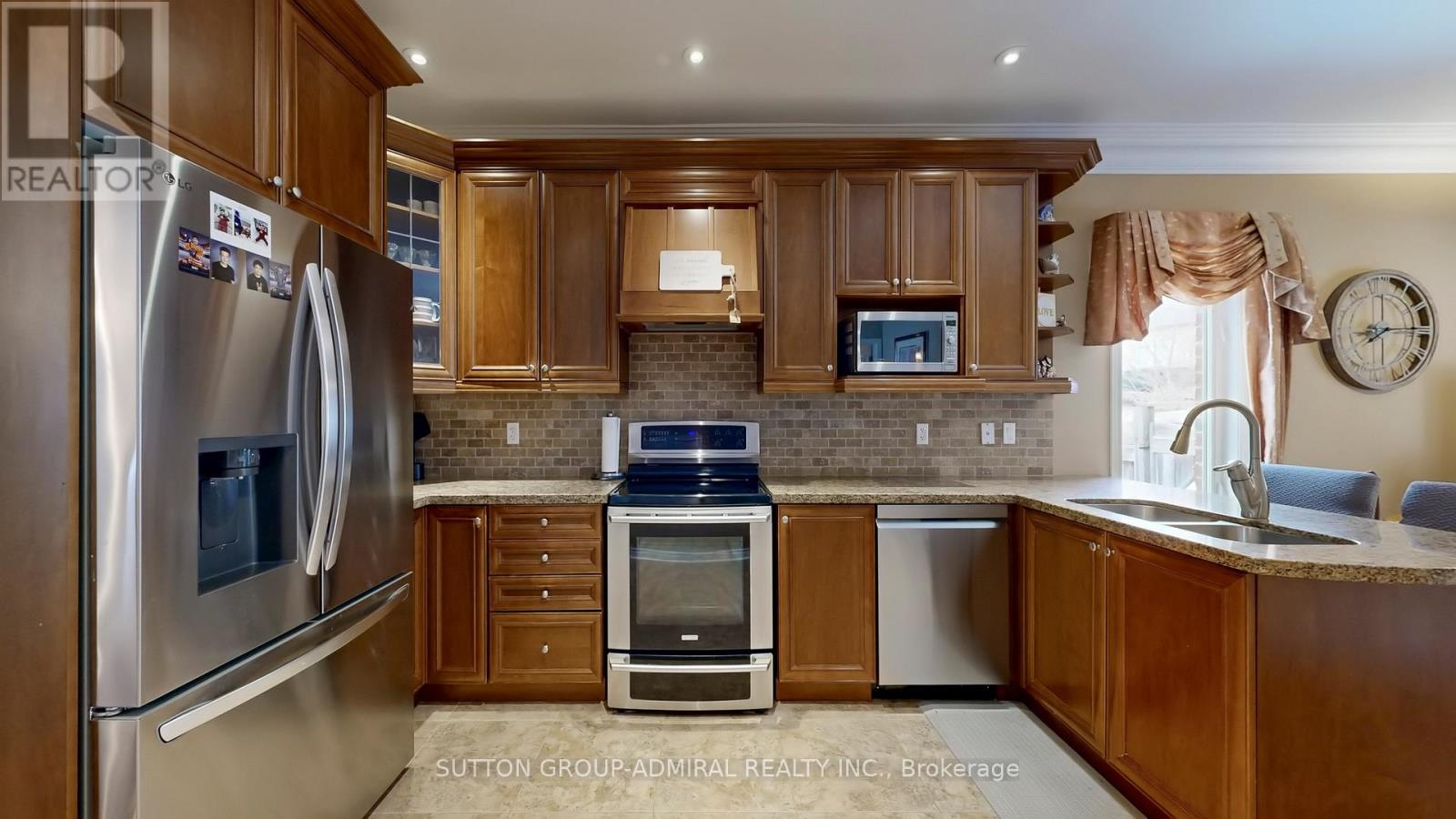 492 Kwapis Boulevard, Newmarket, Ontario  L3X 3K6 - Photo 10 - N12846002