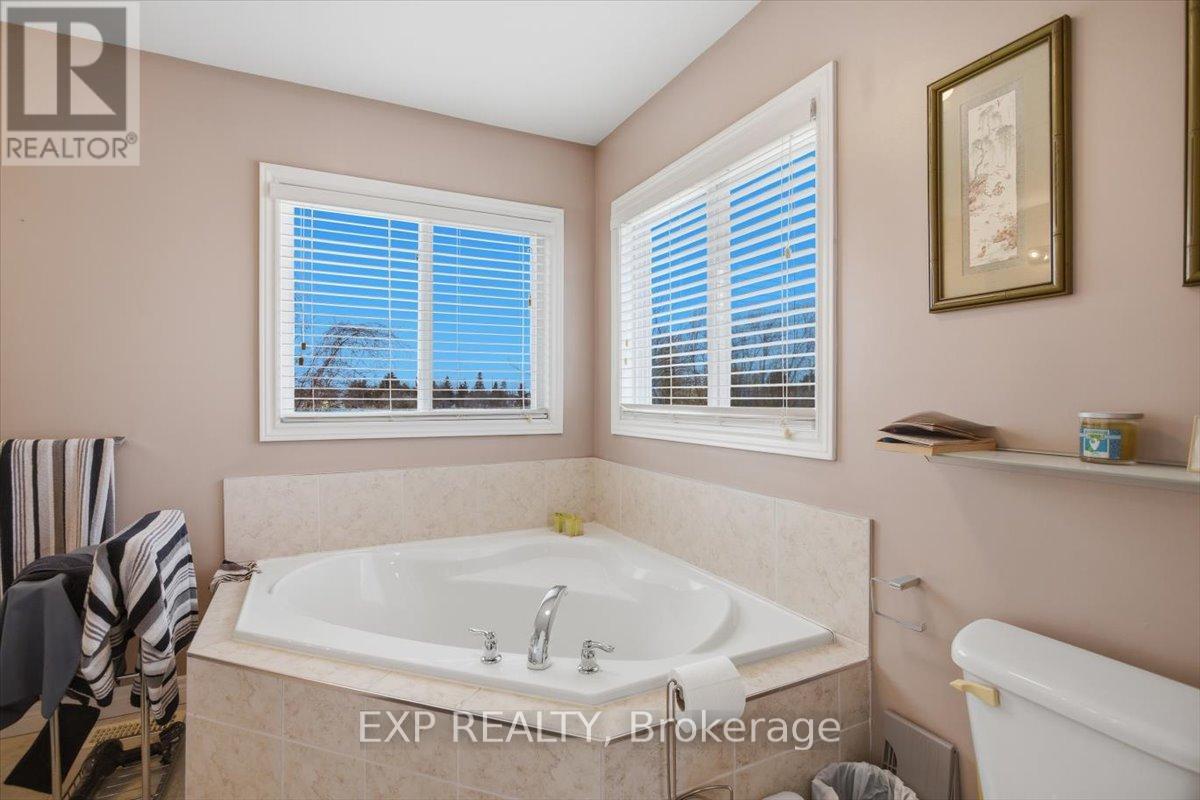 19 Chamberlain Crescent, Collingwood, Ontario  L9Y 0E3 - Photo 16 - S12845954