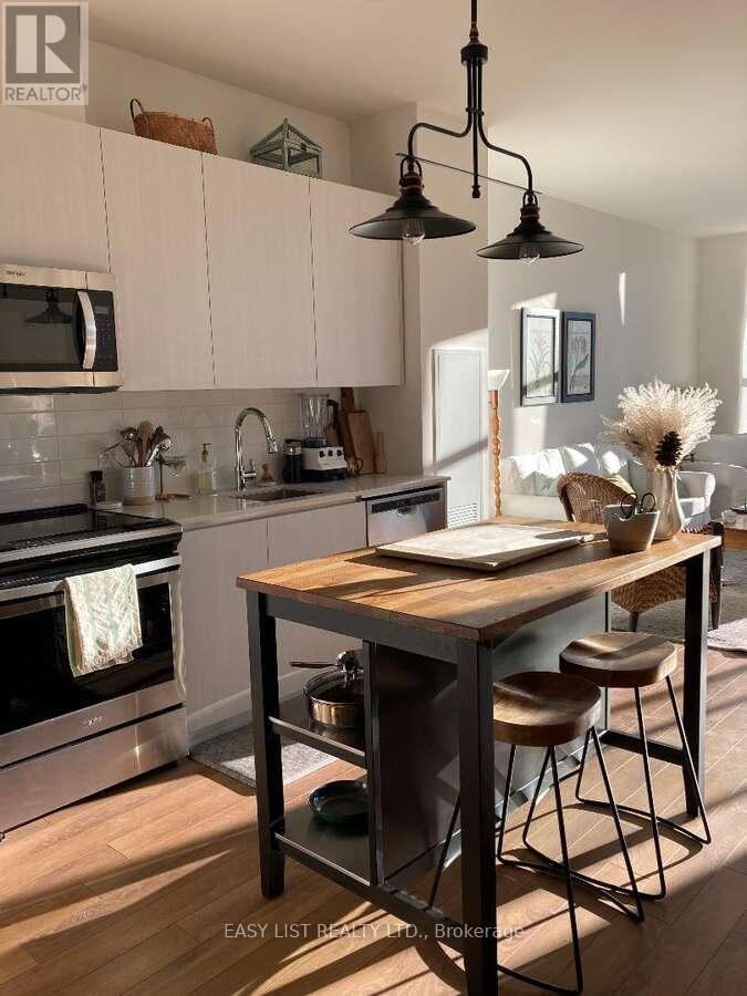 316 - 21 Matchedash Street S, Orillia, Ontario  L3V 4W4 - Photo 3 - S12846082