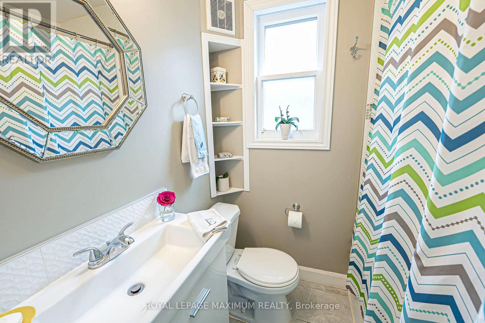 2113 Keele Street, Toronto, Ontario  M6M 3Z3 - Photo 15 - W12845296