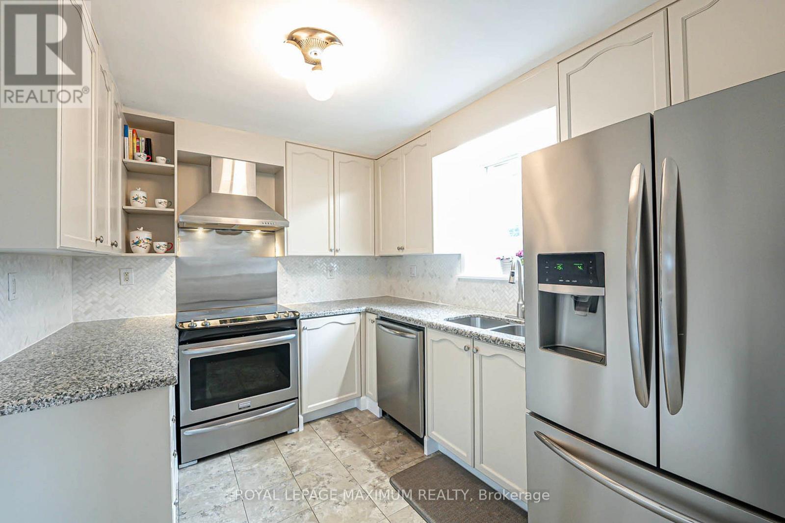 2113 Keele Street, Toronto, Ontario  M6M 3Z3 - Photo 11 - W12845296