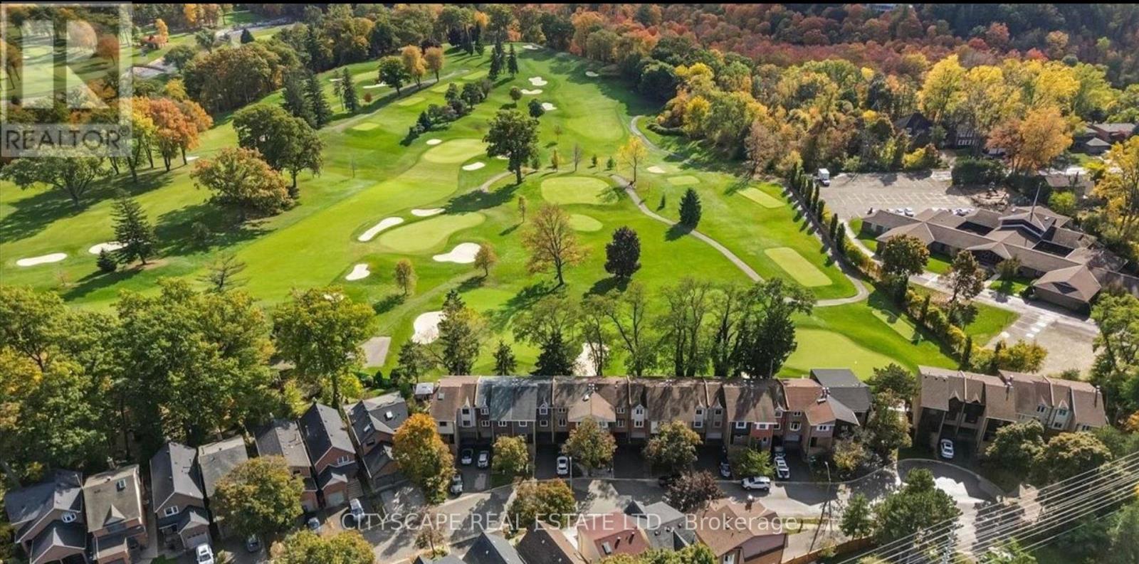 1484 Credit Woodlands Court, Mississauga, Ontario  L5C 3J5 - Photo 2 - W12845816