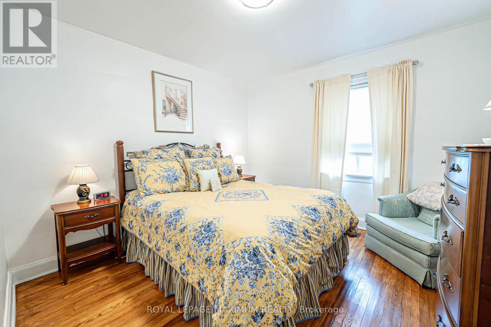 2113 Keele Street, Toronto, Ontario  M6M 3Z3 - Photo 13 - W12845296