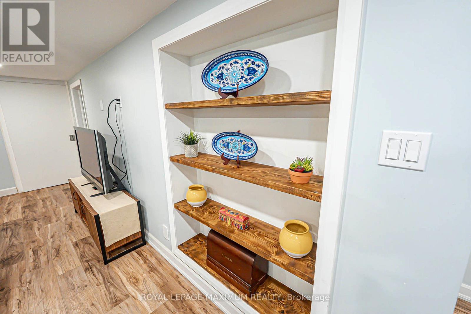 2113 Keele Street, Toronto, Ontario  M6M 3Z3 - Photo 26 - W12845296