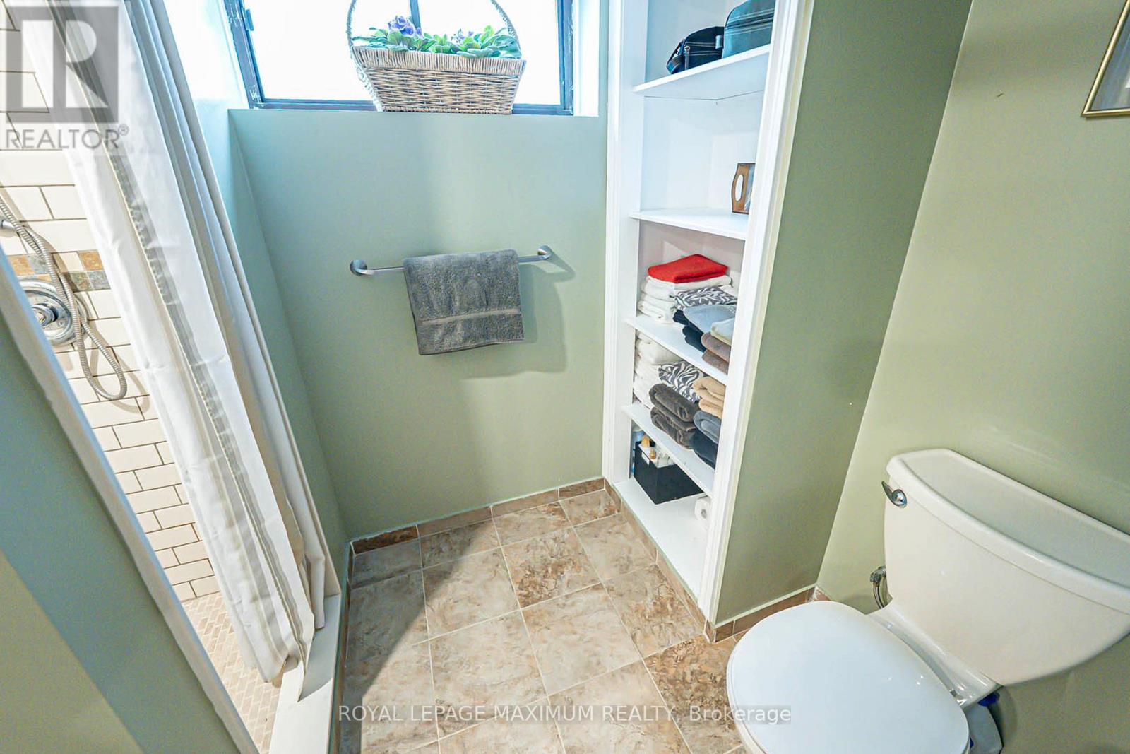 2113 Keele Street, Toronto, Ontario  M6M 3Z3 - Photo 32 - W12845296