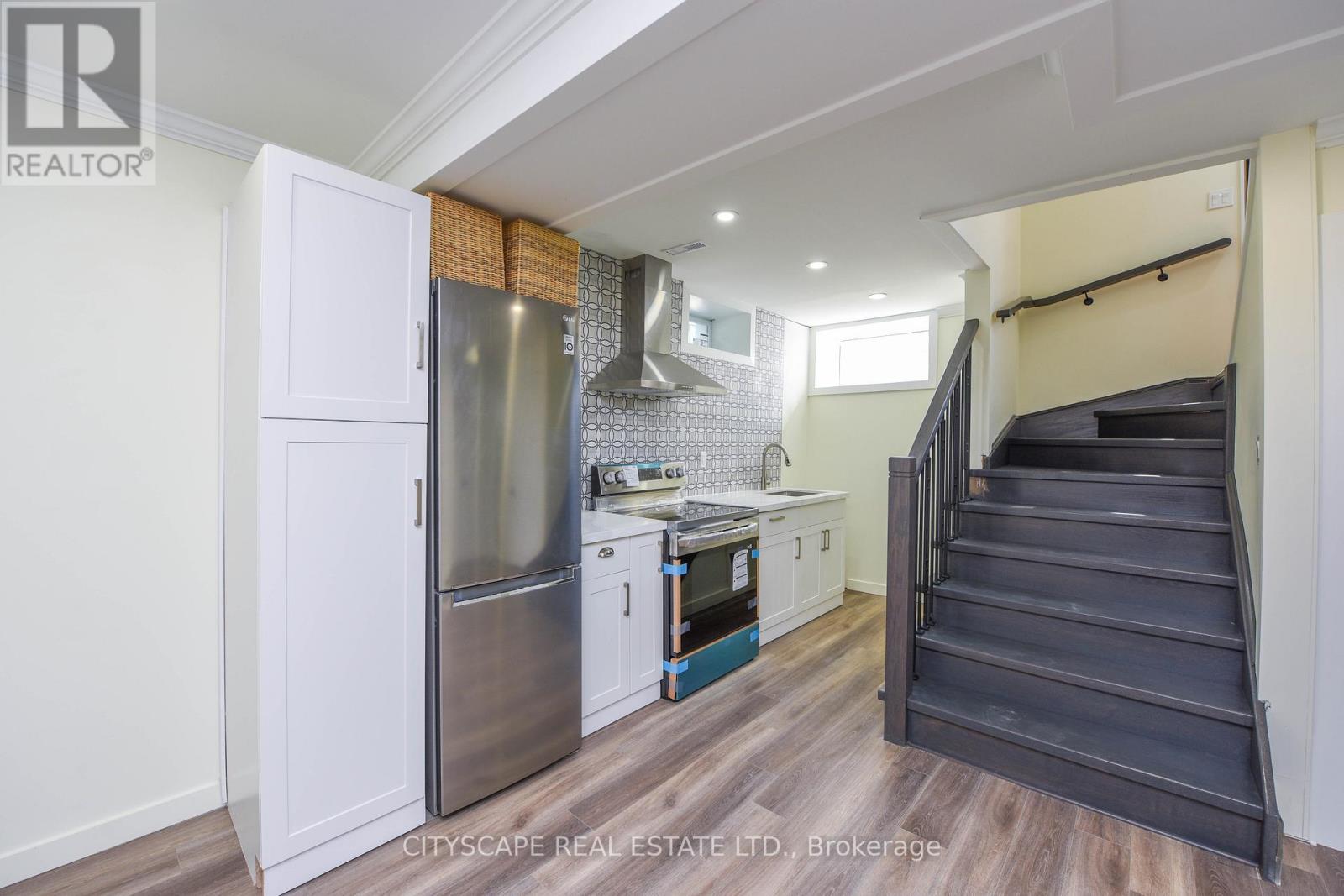 3134 Merrit Avenue N, Mississauga, Ontario  L4T 1P3 - Photo 15 - W12845914