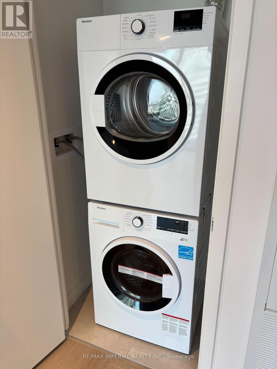 3406 - 448 Burnhamthorpe Road W, Mississauga, Ontario  L5B 4M6 - Photo 19 - W12845916