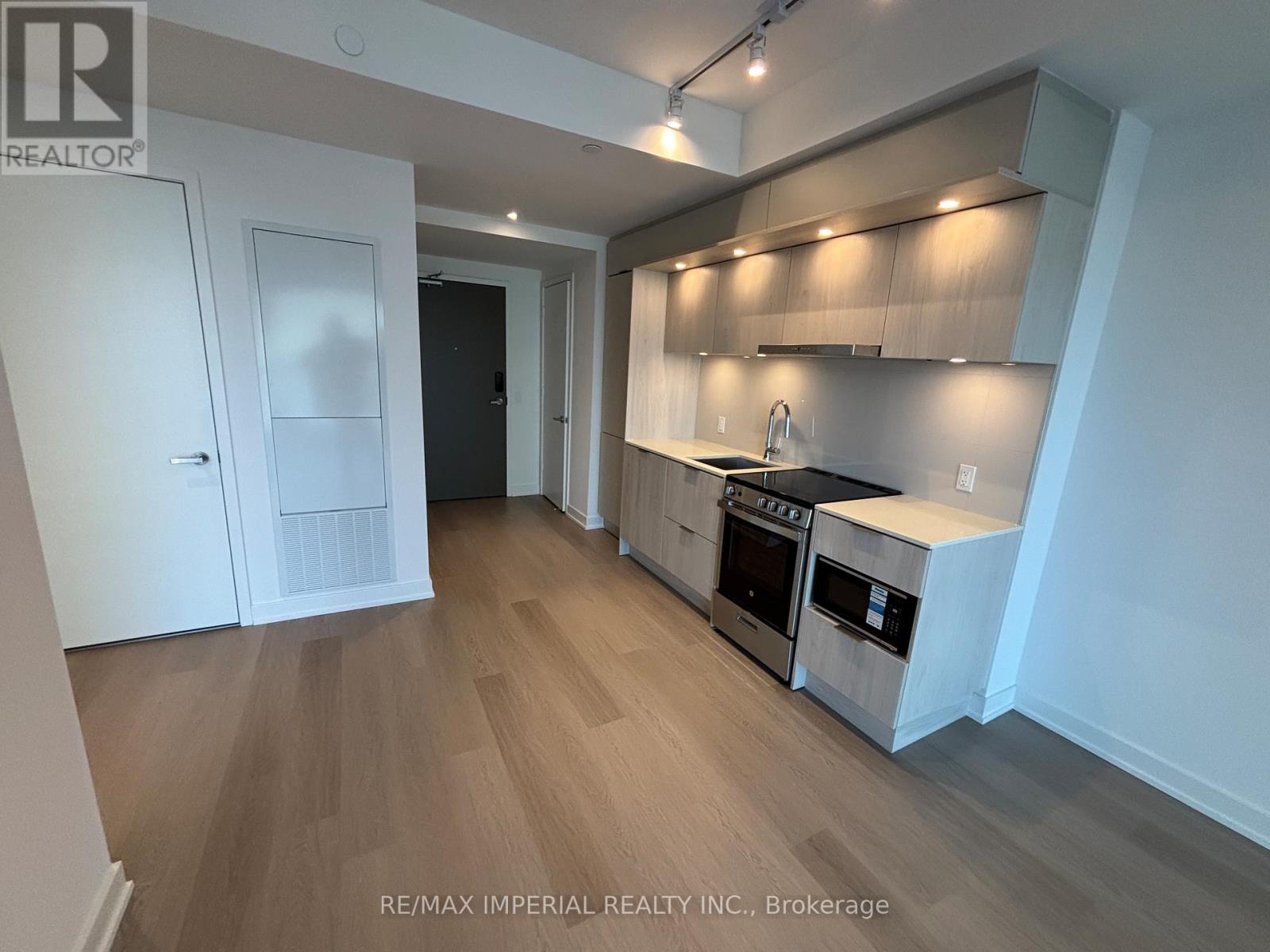 3406 - 448 Burnhamthorpe Road W, Mississauga, Ontario  L5B 4M6 - Photo 5 - W12845916