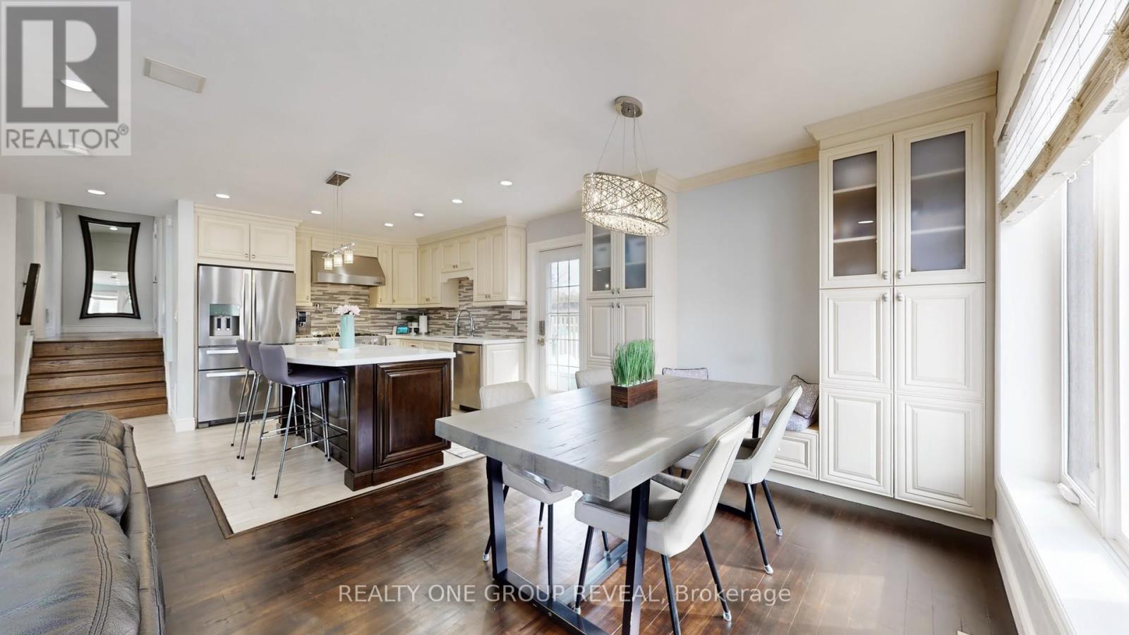 5 Jenson Court, Toronto, Ontario  M9W 4P3 - Photo 11 - W12845924