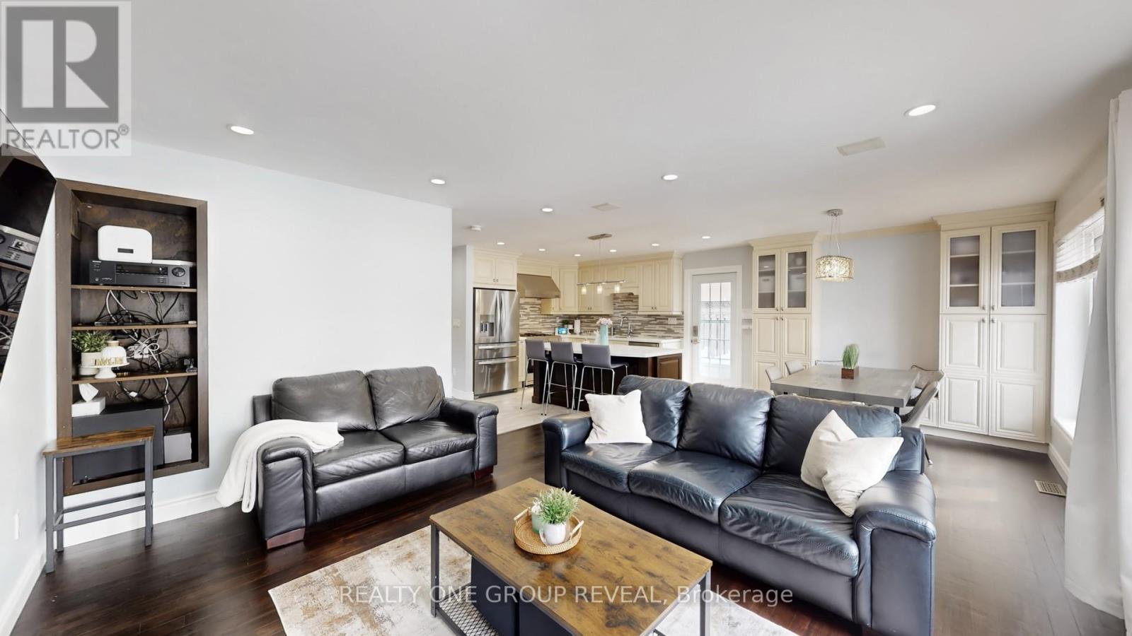 5 Jenson Court, Toronto, Ontario  M9W 4P3 - Photo 16 - W12845924