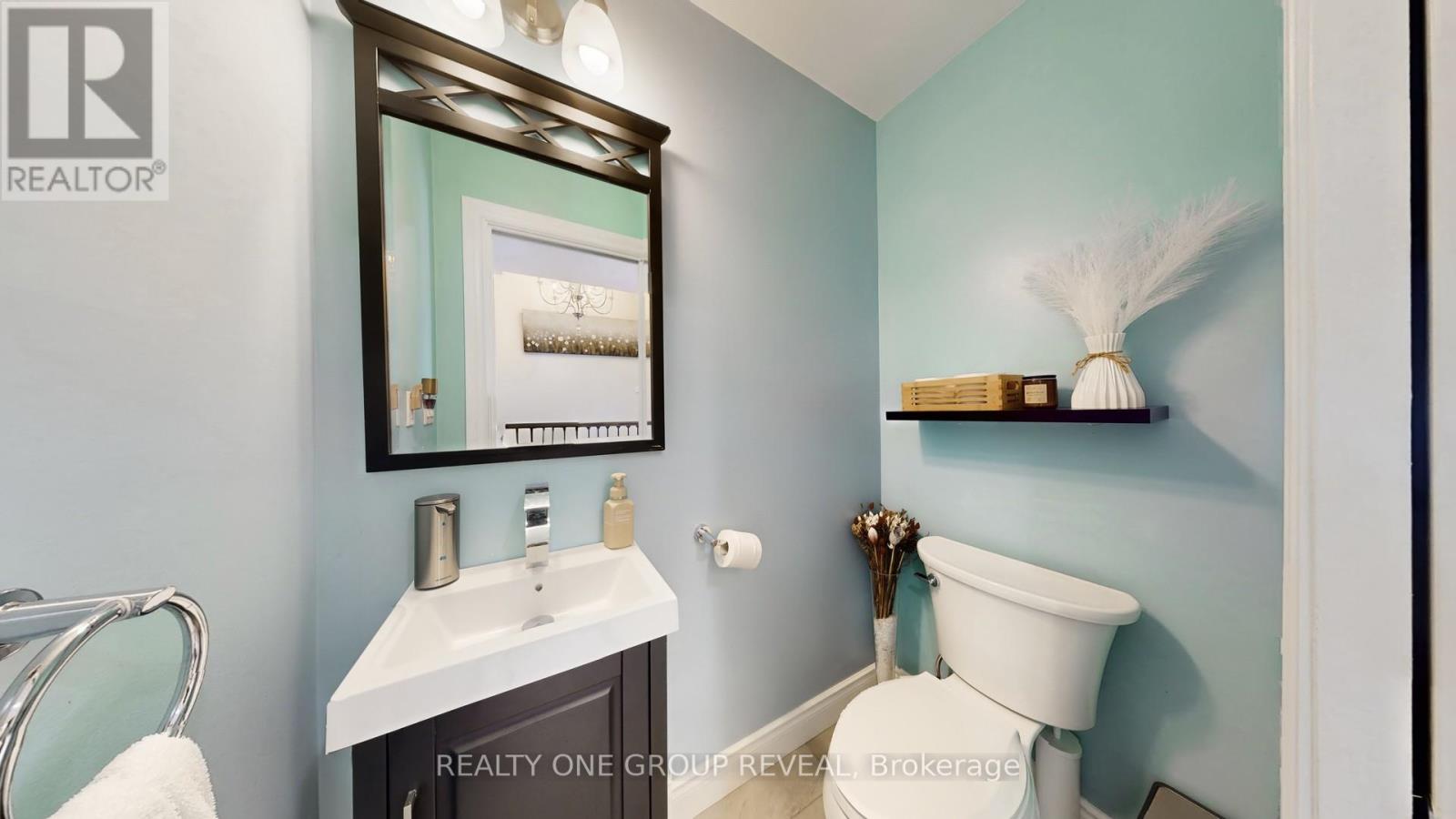 5 Jenson Court, Toronto, Ontario  M9W 4P3 - Photo 17 - W12845924