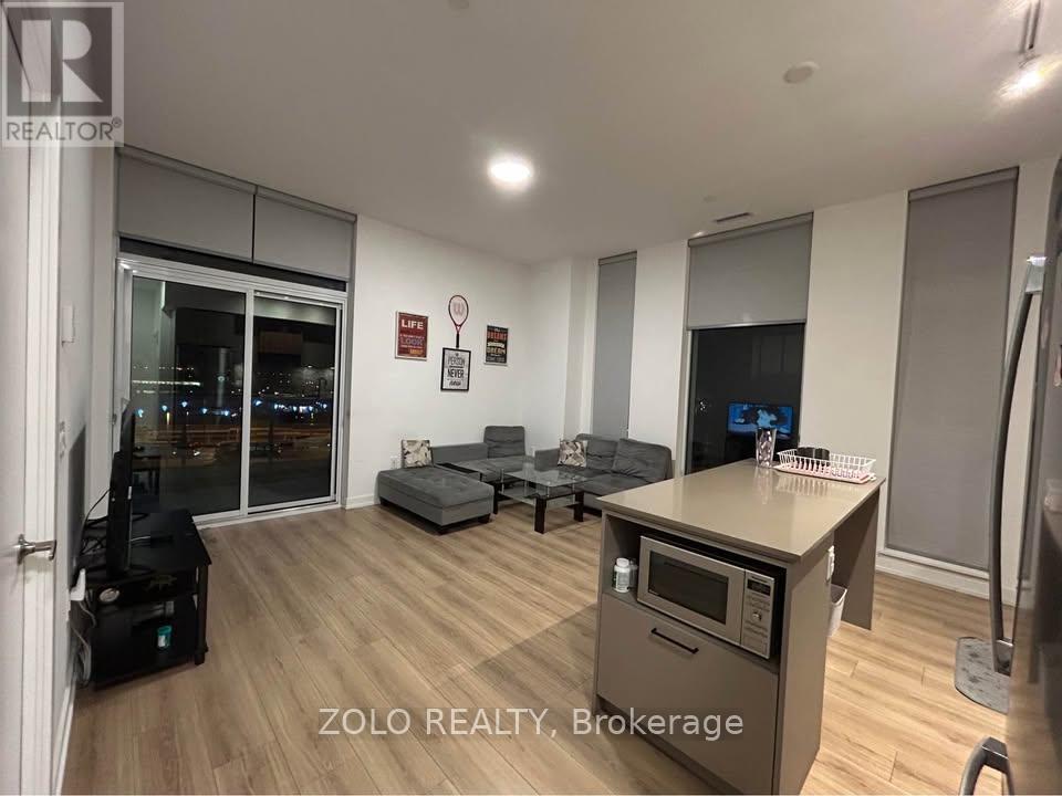 604 - 10 Lagerfeld Drive, Brampton, Ontario  L7A 5L3 - Photo 2 - W12845952