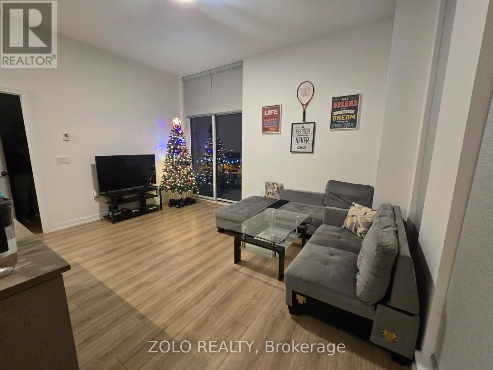 604 - 10 Lagerfeld Drive, Brampton, Ontario  L7A 5L3 - Photo 8 - W12845952