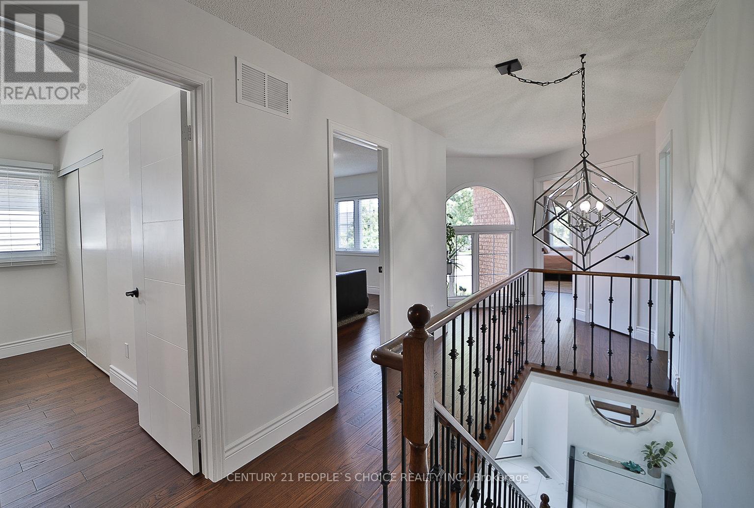 3596 Nutcracker Drive, Mississauga, Ontario  L5N 6G1 - Photo 12 - W12845998