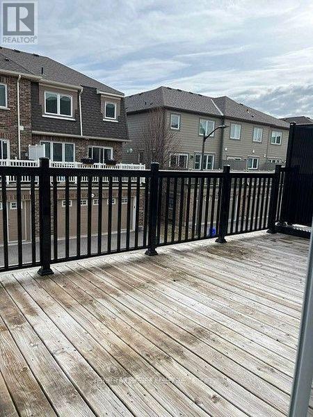 360 Timberland Gate, Oakville, Ontario  L6M 0Y9 - Photo 3 - W12846014