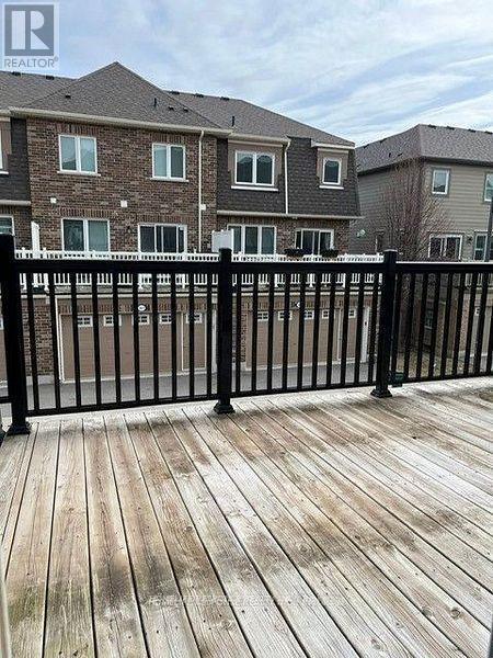 360 Timberland Gate, Oakville, Ontario  L6M 0Y9 - Photo 4 - W12846014