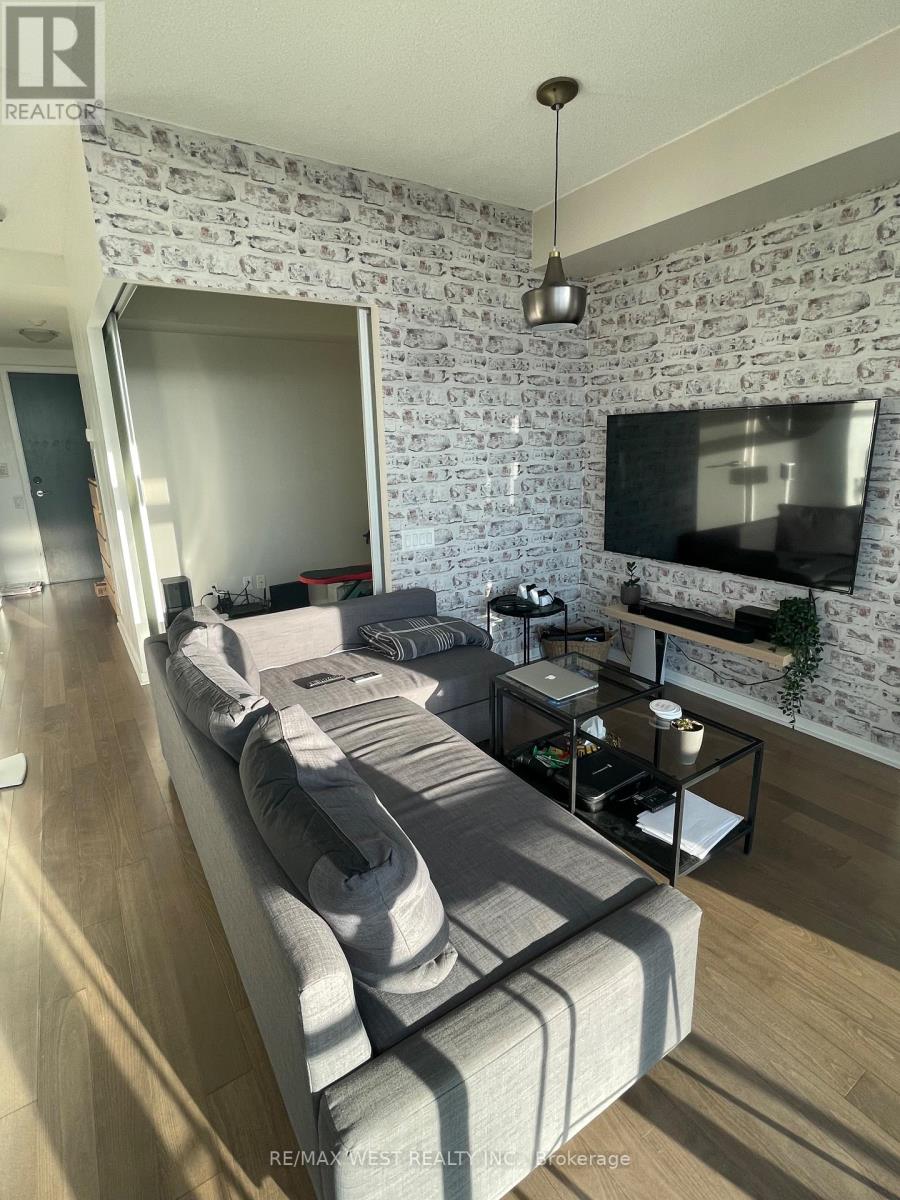 1805 - 105 The Queensway Avenue W, Toronto, Ontario  M6S 5B5 - Photo 5 - W12846016