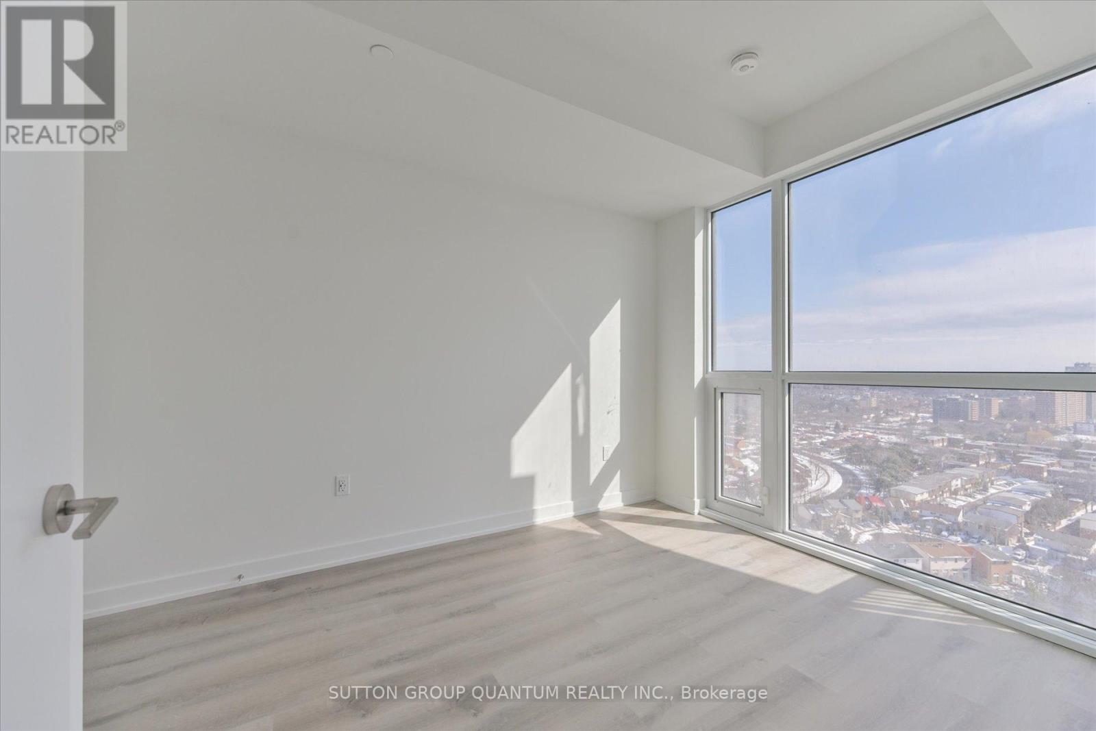 1701 - 1 Fairview Road E, Mississauga, Ontario  L5A 0B4 - Photo 13 - W12846056