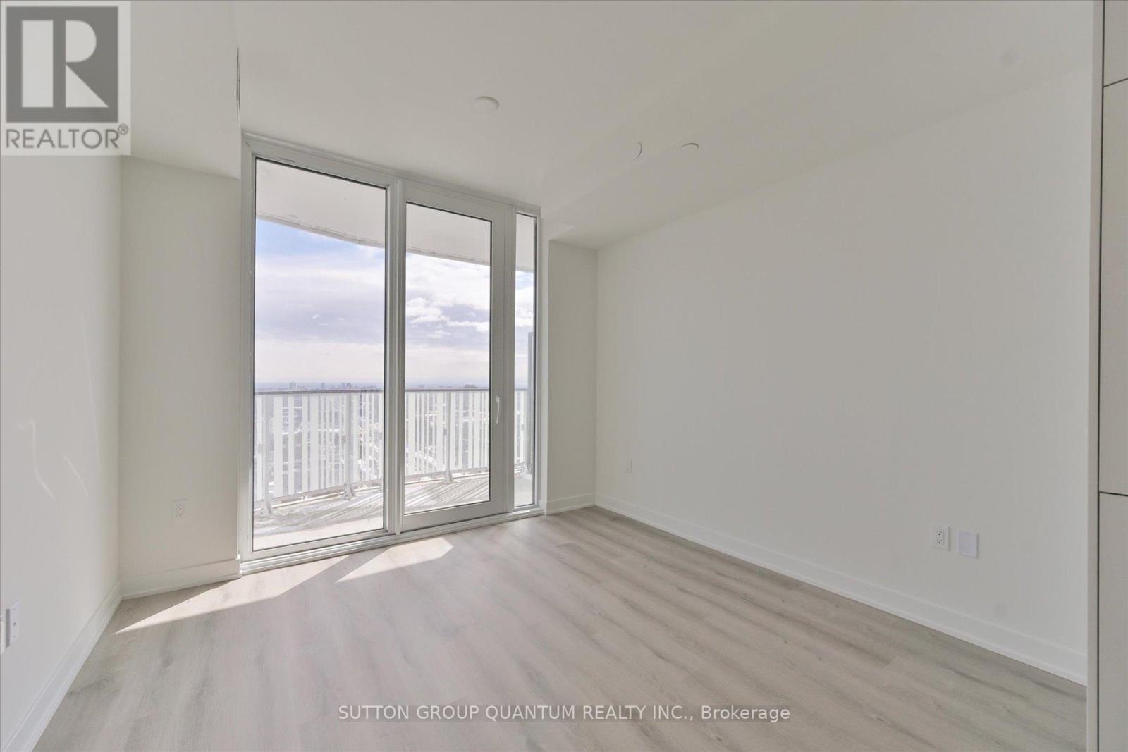 1701 - 1 Fairview Road E, Mississauga, Ontario  L5A 0B4 - Photo 8 - W12846056