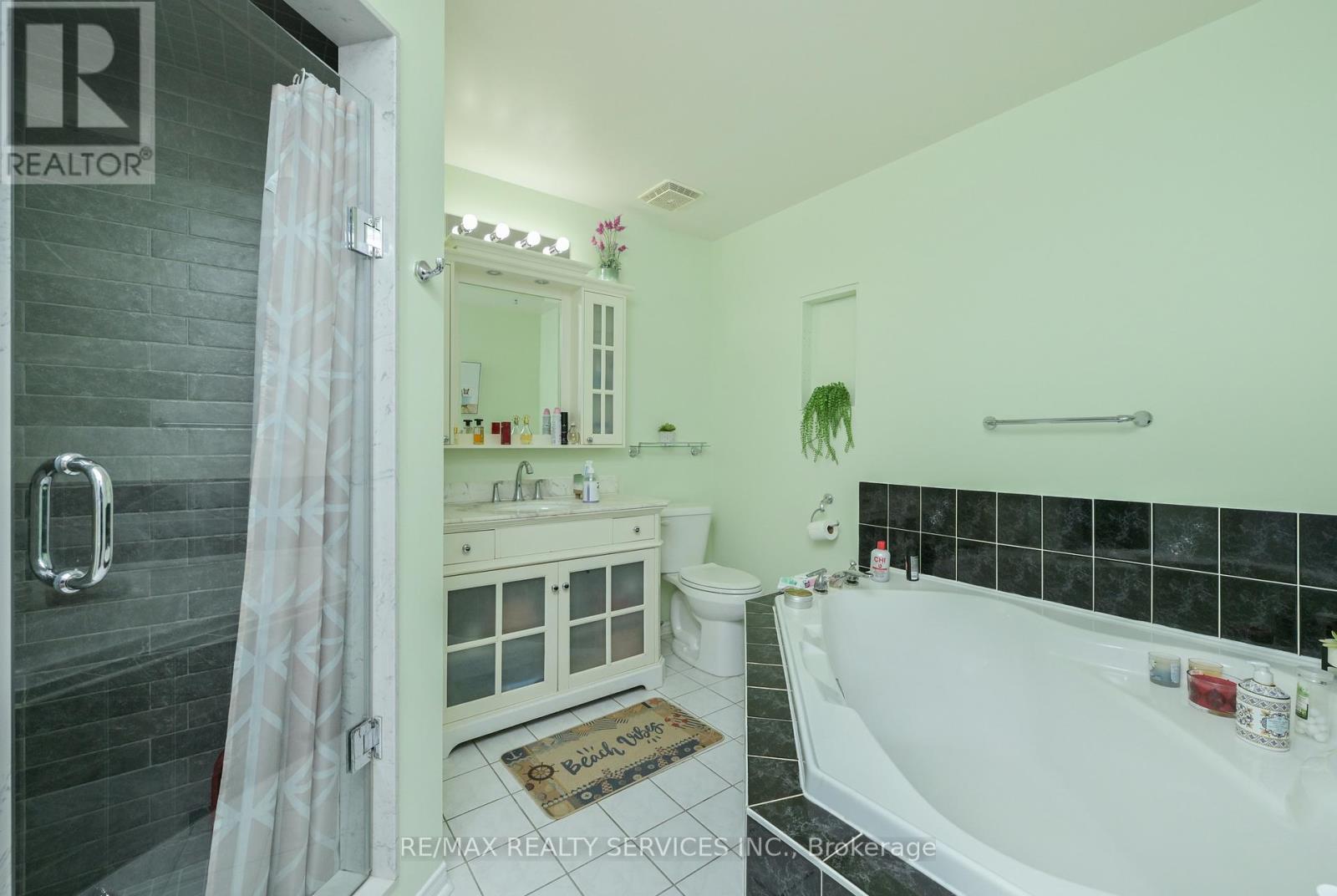 83 Summerfield Crescent, Brampton, Ontario  L6X 4L2 - Photo 13 - W12846070