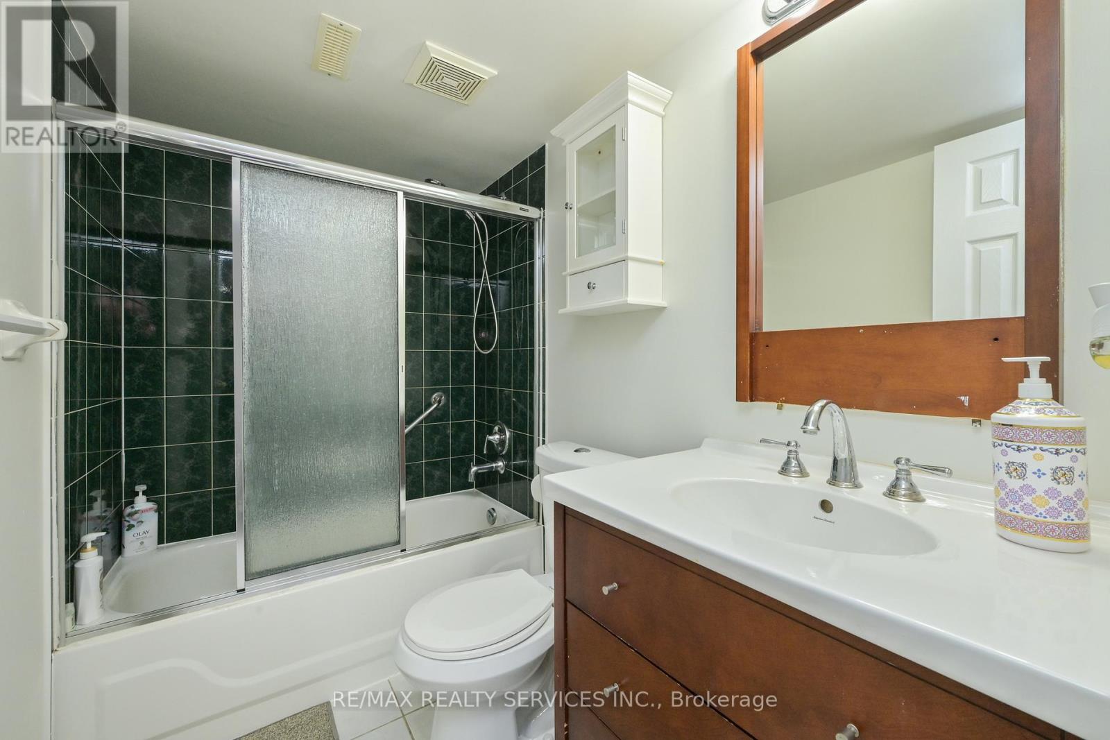 83 Summerfield Crescent, Brampton, Ontario  L6X 4L2 - Photo 21 - W12846070