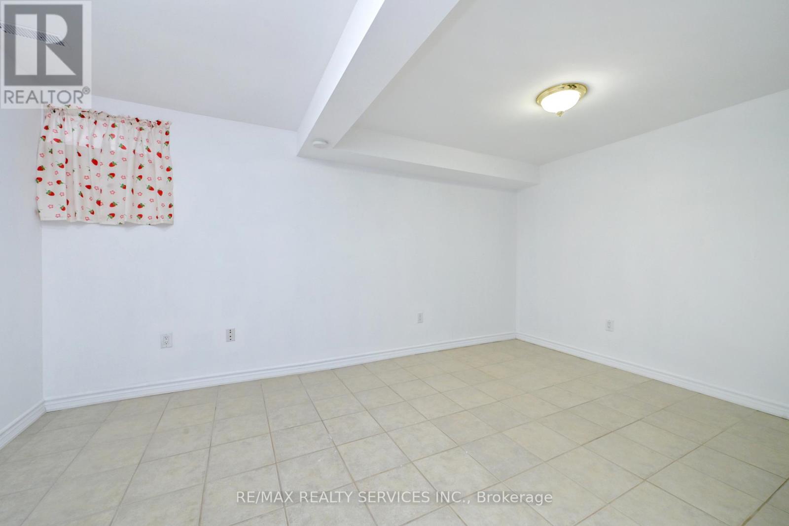 83 Summerfield Crescent, Brampton, Ontario  L6X 4L2 - Photo 24 - W12846070