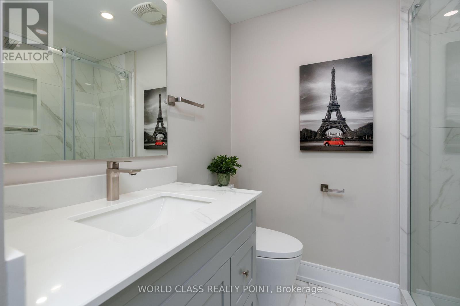 4272 Sawmill Valley Drive, Mississauga, Ontario  L5L 3M9 - Photo 16 - W12846072