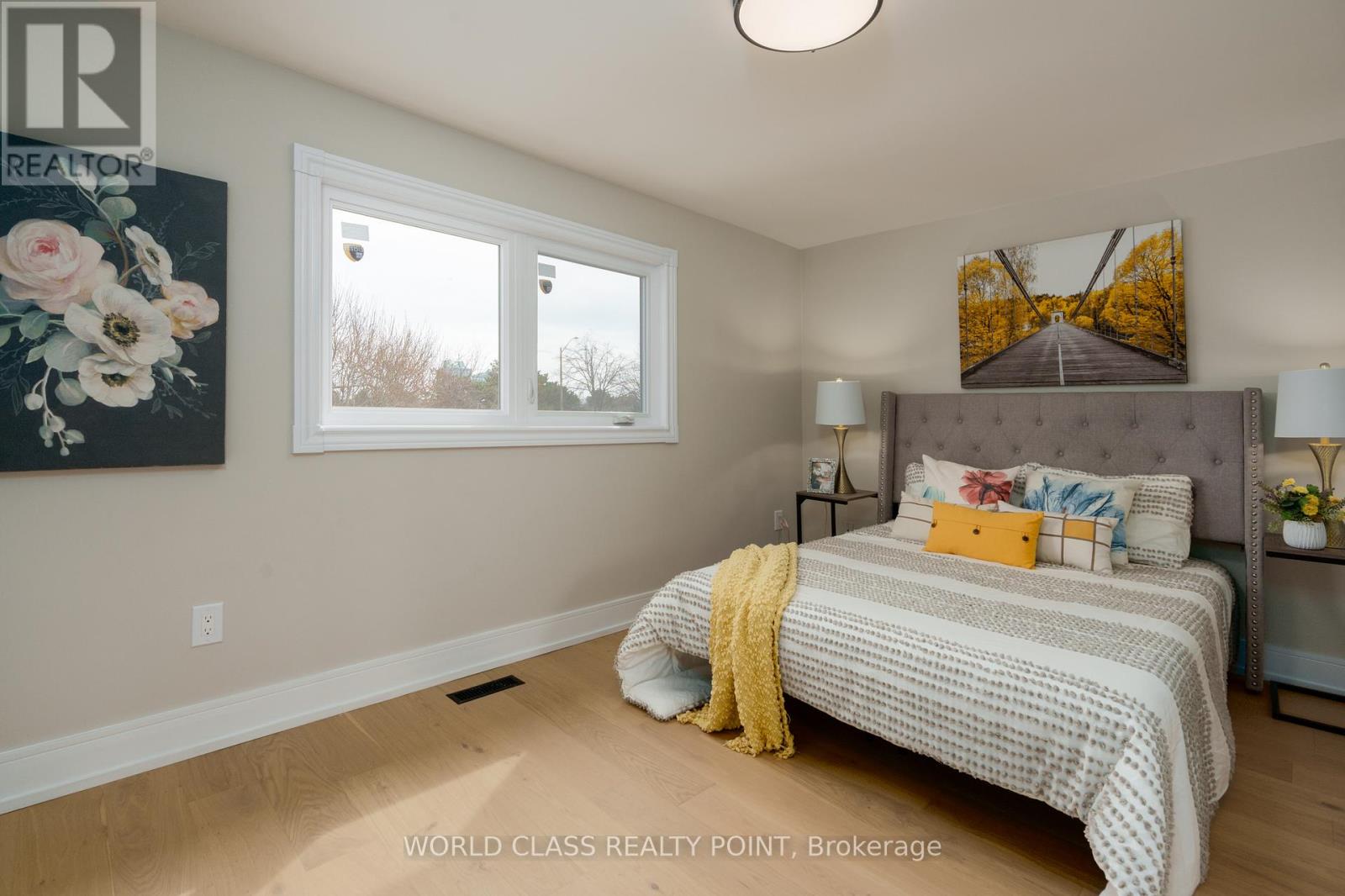 4272 Sawmill Valley Drive, Mississauga, Ontario  L5L 3M9 - Photo 17 - W12846072