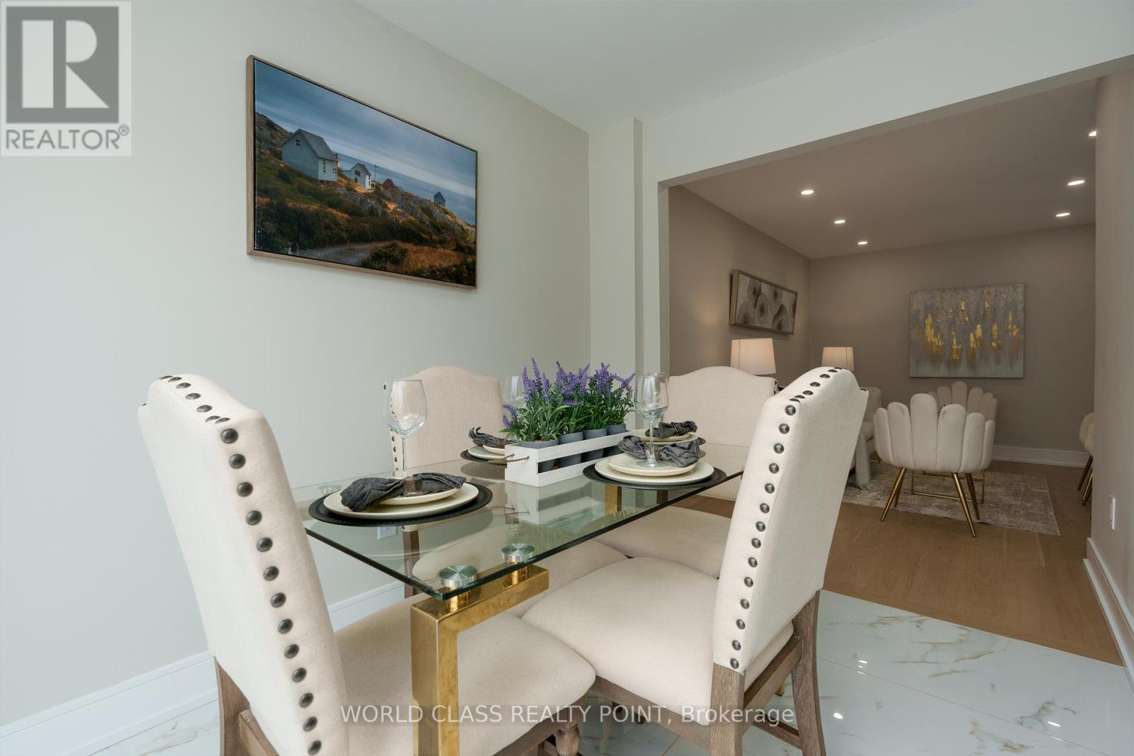 4272 Sawmill Valley Drive, Mississauga, Ontario  L5L 3M9 - Photo 9 - W12846072