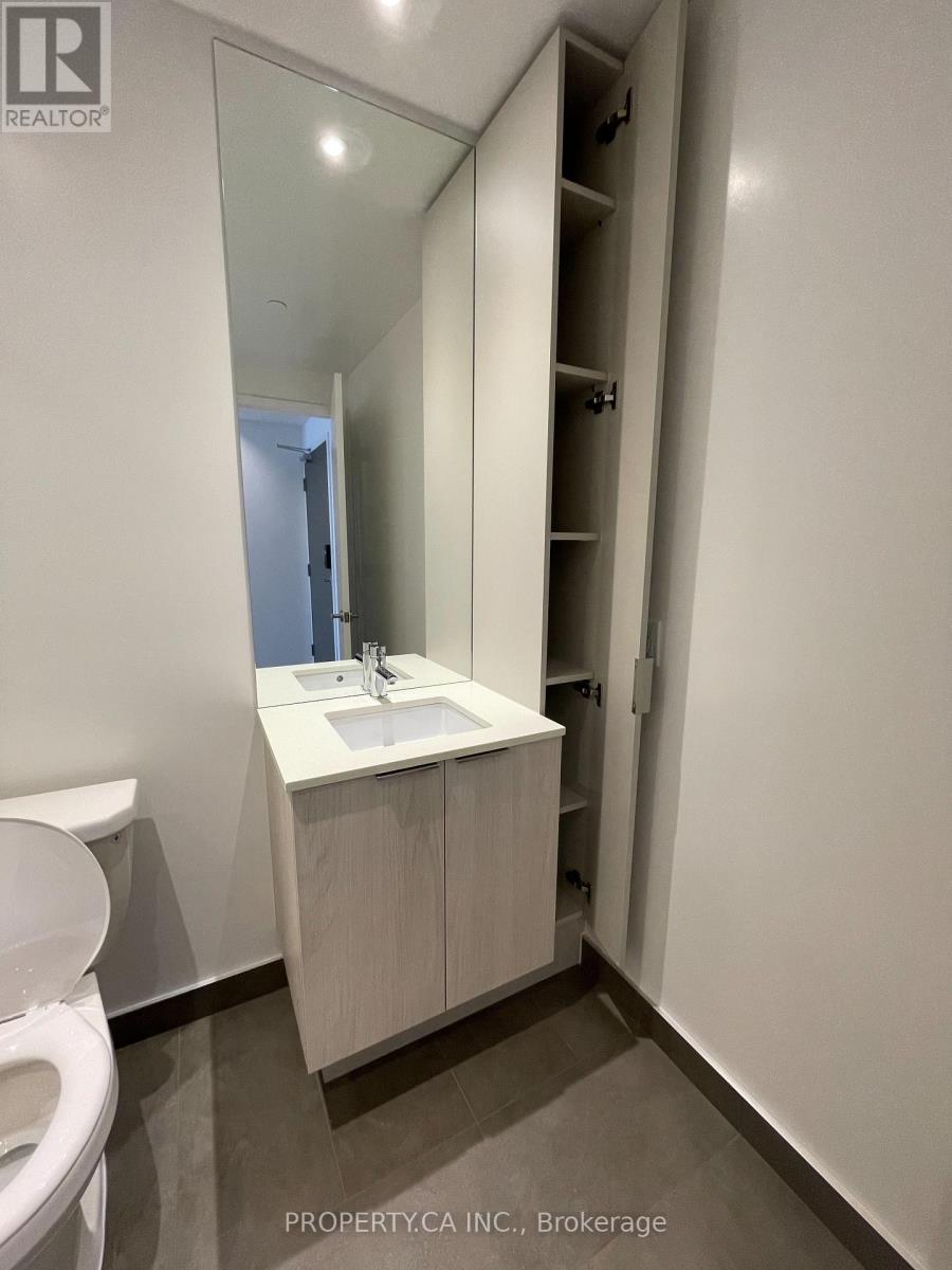 3010 - 448 Burnhamthorpe Road W, Mississauga, Ontario  L5B 0R4 - Photo 13 - W12846084