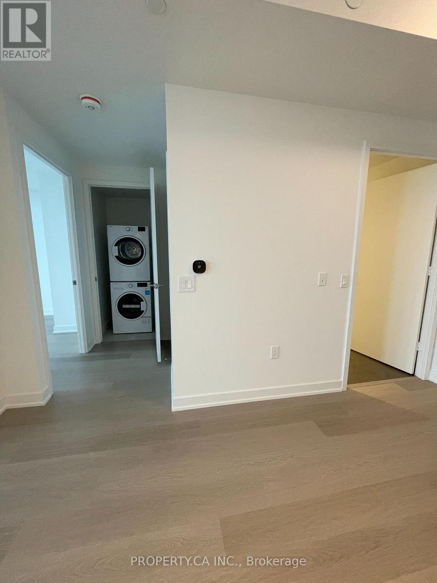 3010 - 448 Burnhamthorpe Road W, Mississauga, Ontario  L5B 0R4 - Photo 15 - W12846084