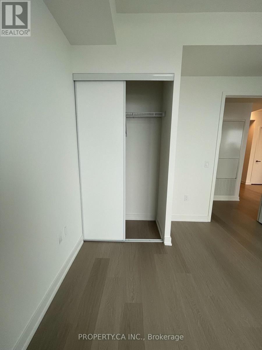 3010 - 448 Burnhamthorpe Road W, Mississauga, Ontario  L5B 0R4 - Photo 18 - W12846084