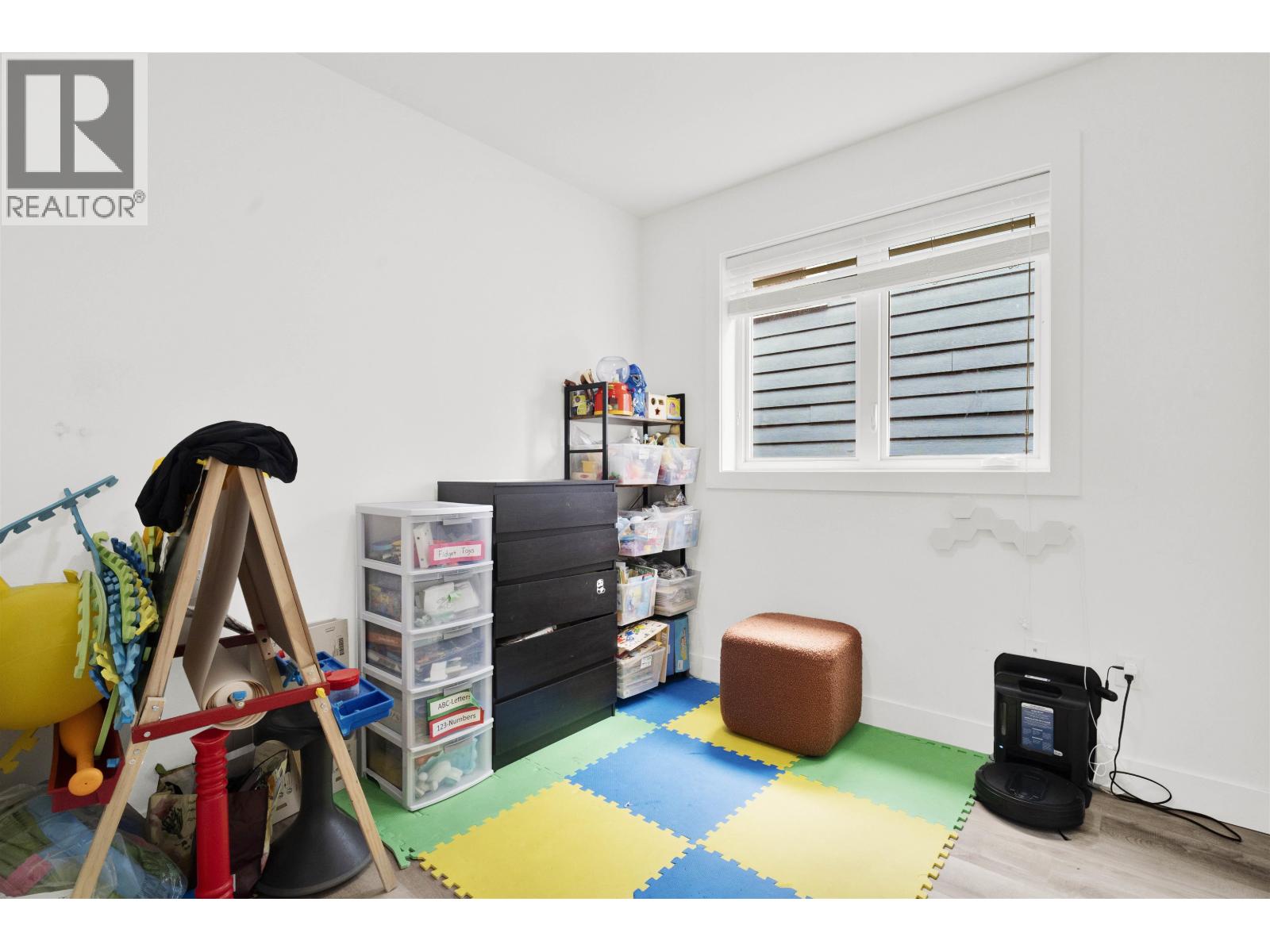 2743 Duke Street Street, Vancouver, British Columbia  V5R 4S8 - Photo 16 - R3094613