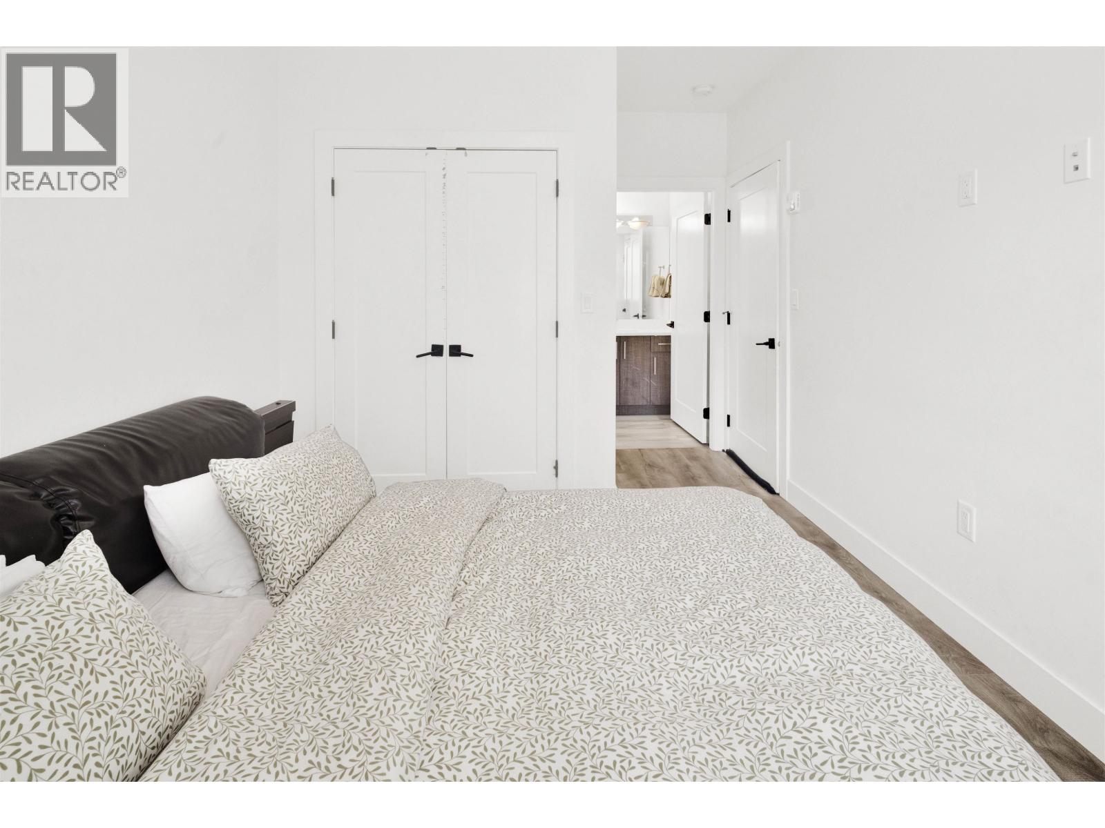 2743 Duke Street Street, Vancouver, British Columbia  V5R 4S8 - Photo 12 - R3094613