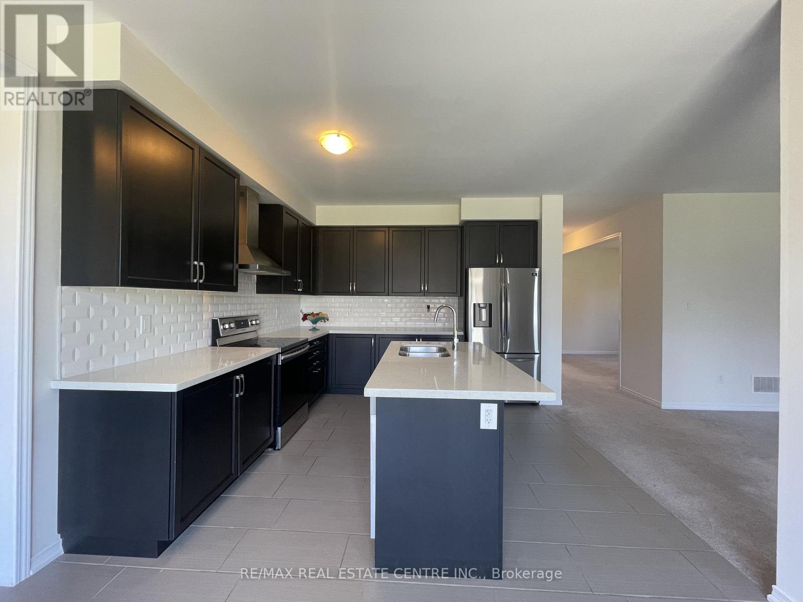 7869 Buckeye Crescent, Niagara Falls, Ontario  L2H 2Y6 - Photo 10 - X12845900