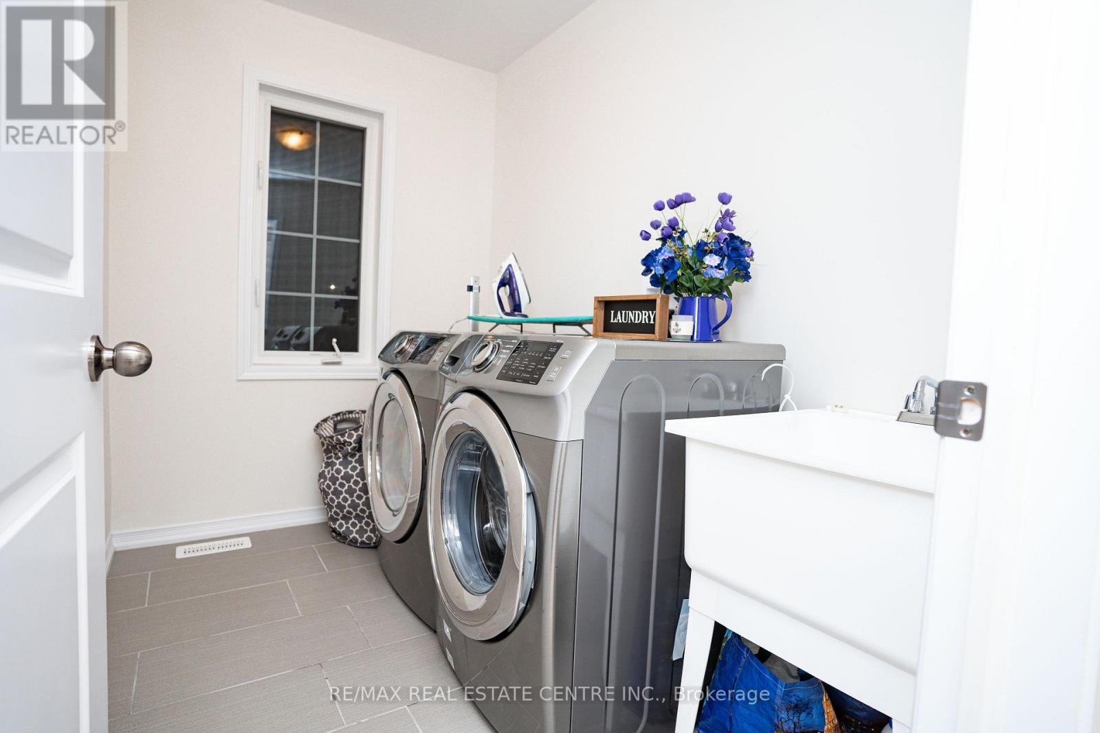 7869 Buckeye Crescent, Niagara Falls, Ontario  L2H 2Y6 - Photo 32 - X12845900