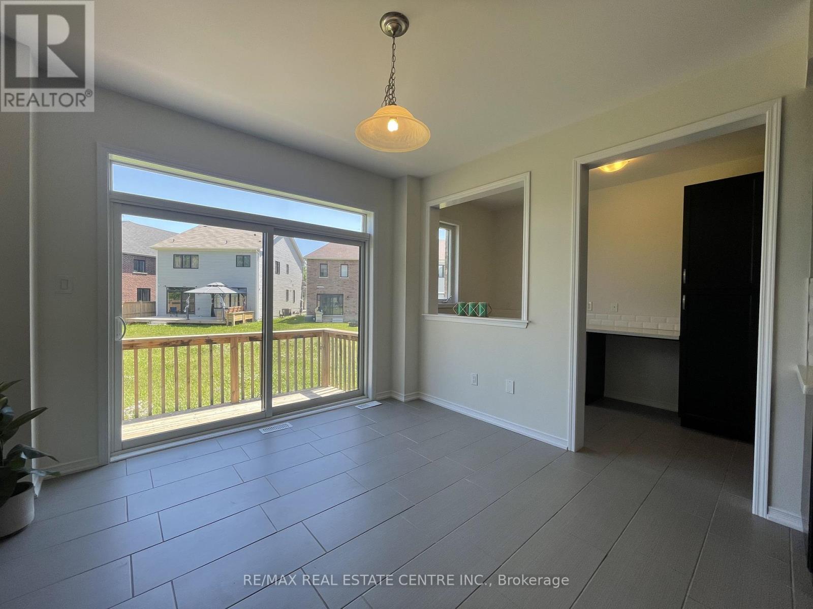 7869 Buckeye Crescent, Niagara Falls, Ontario  L2H 2Y6 - Photo 6 - X12845900