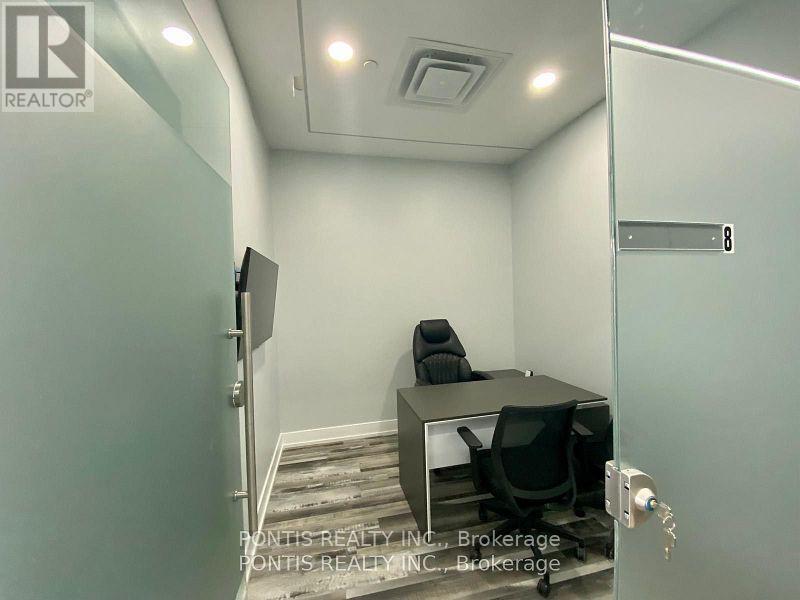 G212 #8 - 450 Hespeler Road, Cambridge, Ontario  N1R 0E3 - Photo 6 - X12846048