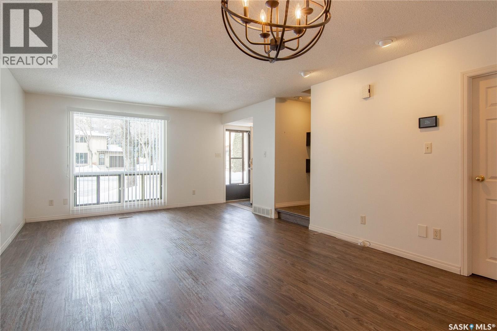 12 303 Saguenay Drive, Saskatoon, Saskatchewan  S7K 5R2 - Photo 3 - SK029659