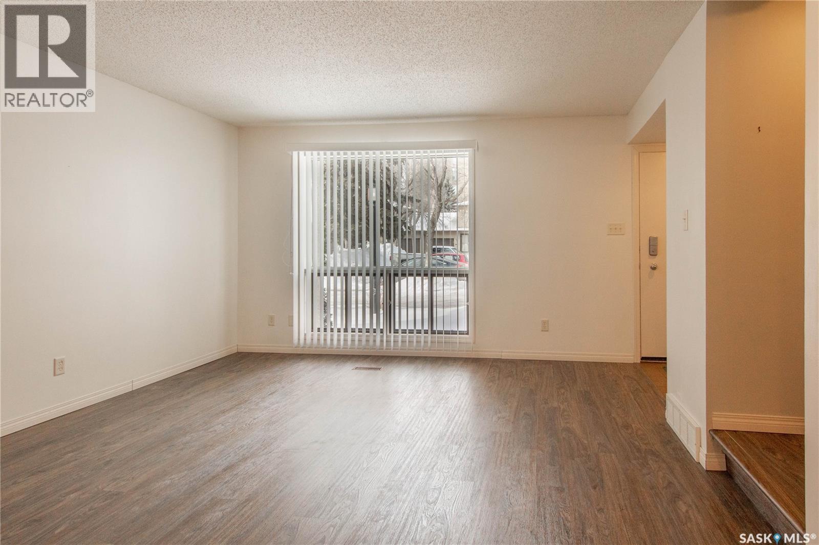 12 303 Saguenay Drive, Saskatoon, Saskatchewan  S7K 5R2 - Photo 4 - SK029659