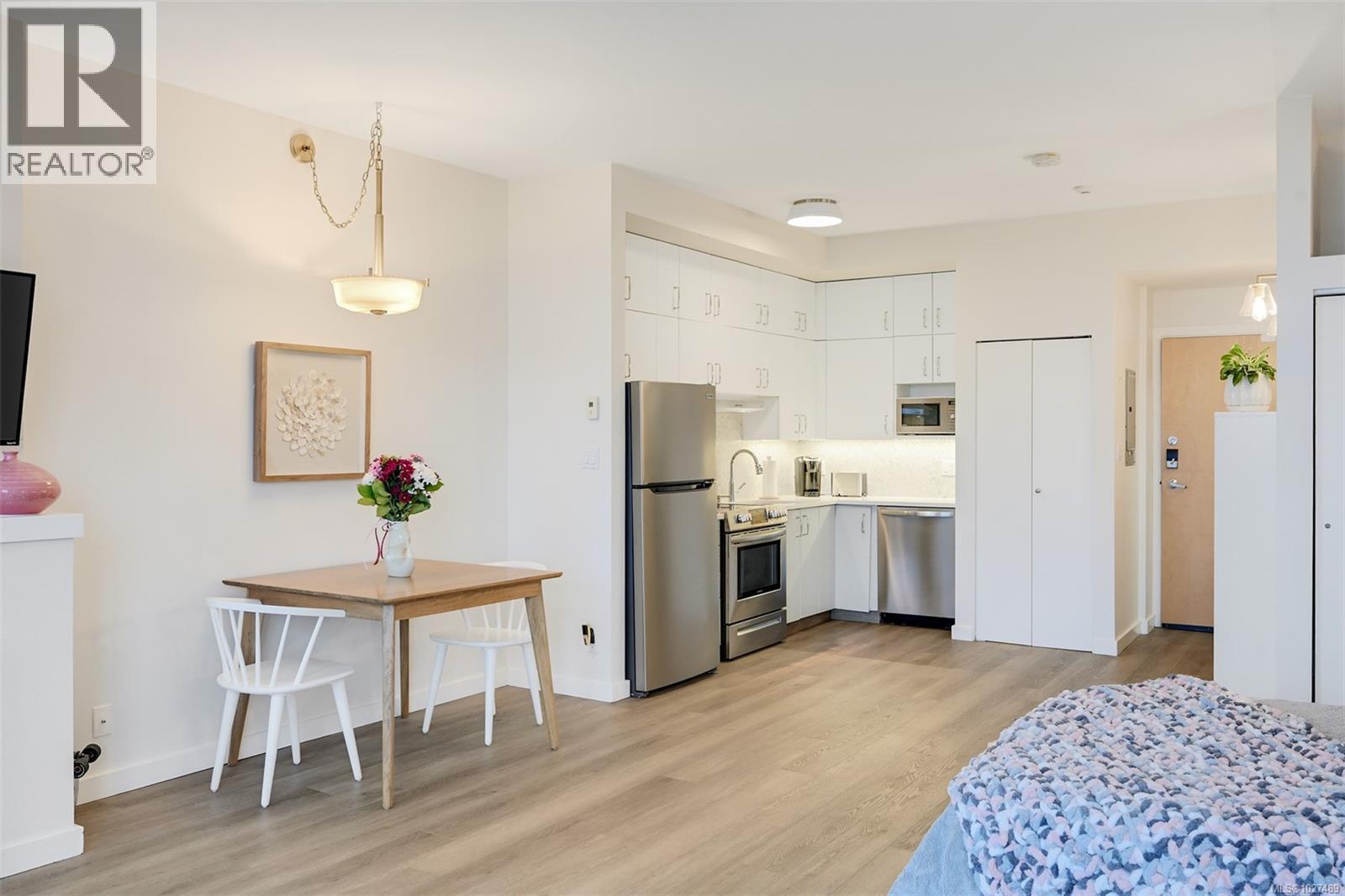 413 409 Swift St, Victoria, British Columbia  V8W 1S2 - Photo 14 - 1027489