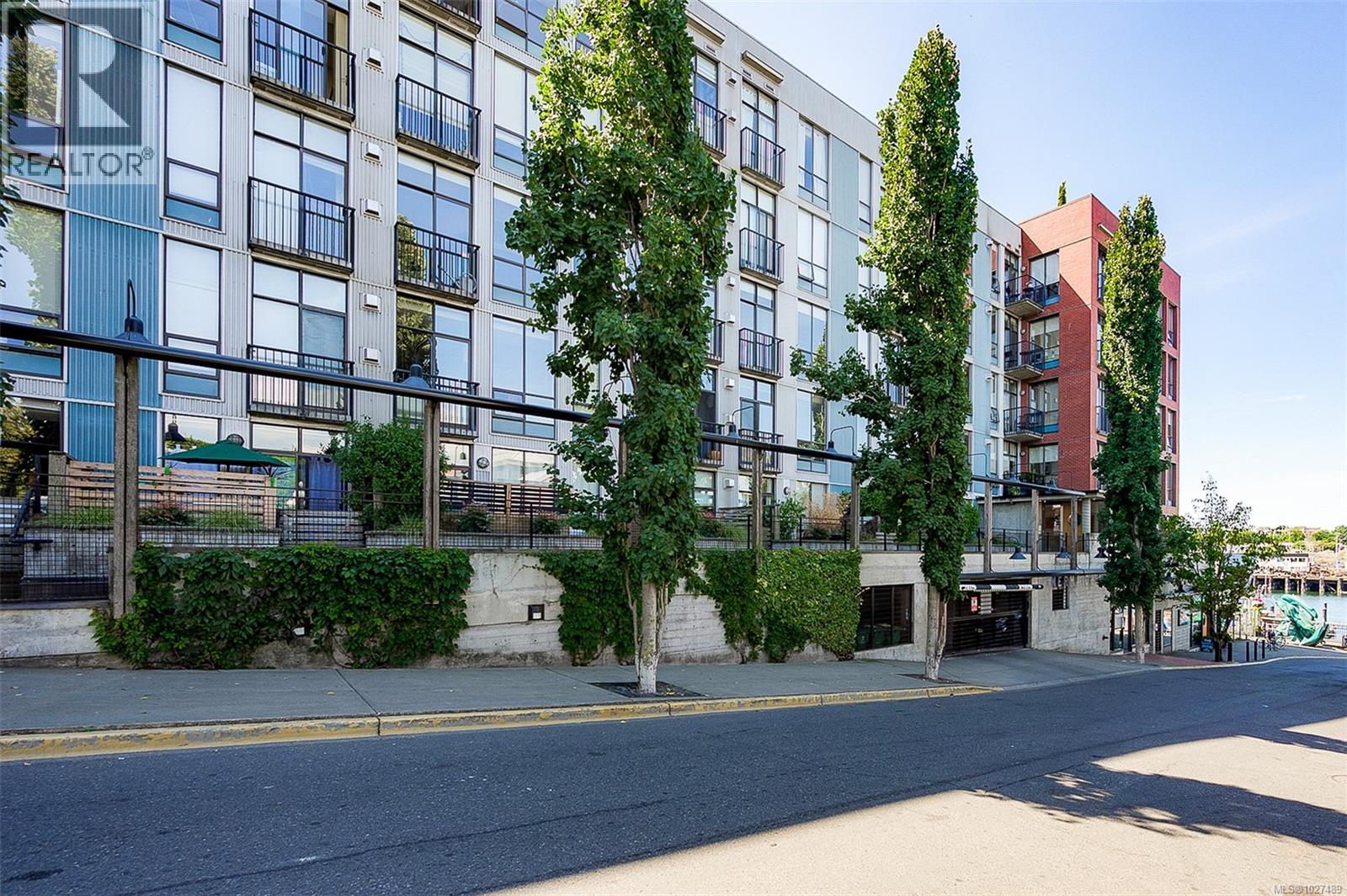 413 409 Swift St, Victoria, British Columbia  V8W 1S2 - Photo 2 - 1027489