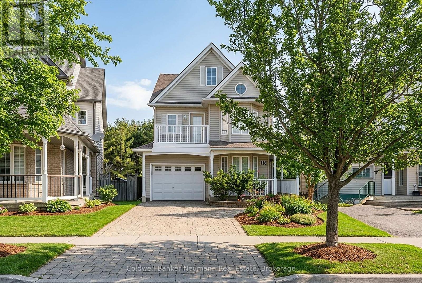 18 CARRINGTON PLACE, Guelph, Ontario