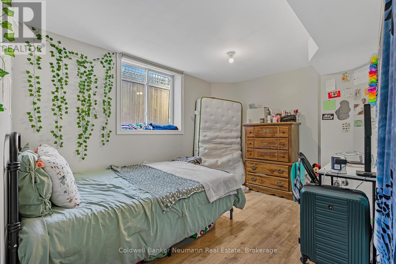 18 Carrington Place, Guelph, Ontario  N1G 5C2 - Photo 14 - X12830004