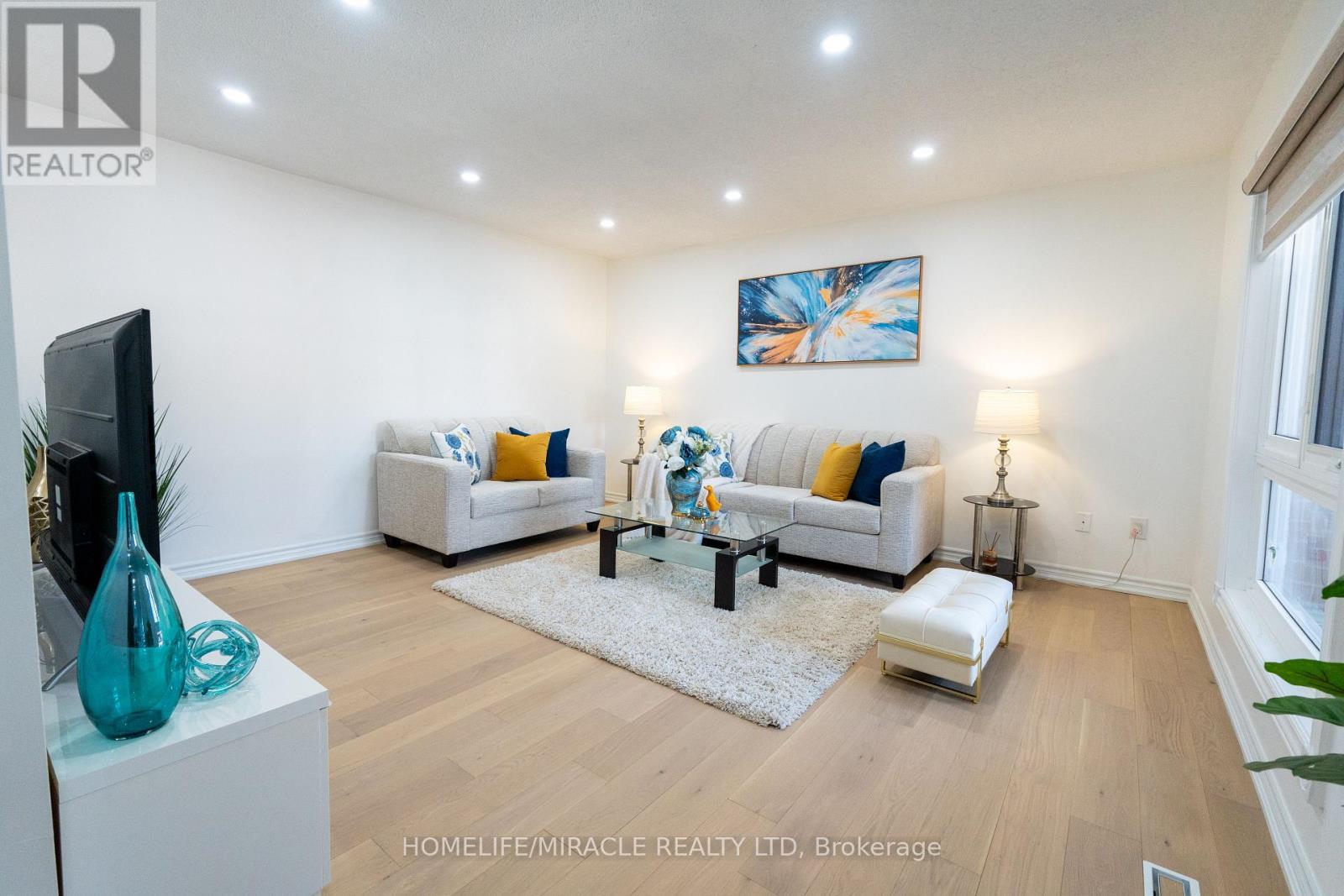 2 Santa Anita Court, Brampton, Ontario  L6Y 4P8 - Photo 11 - W12769286